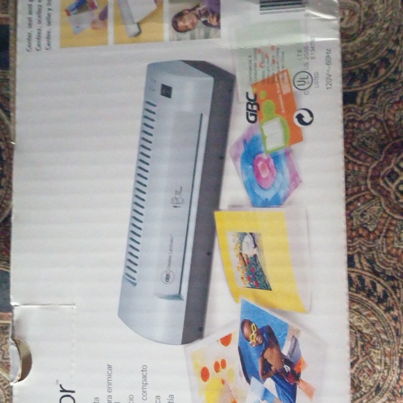 9" Laminator. - Picture 5 of 7